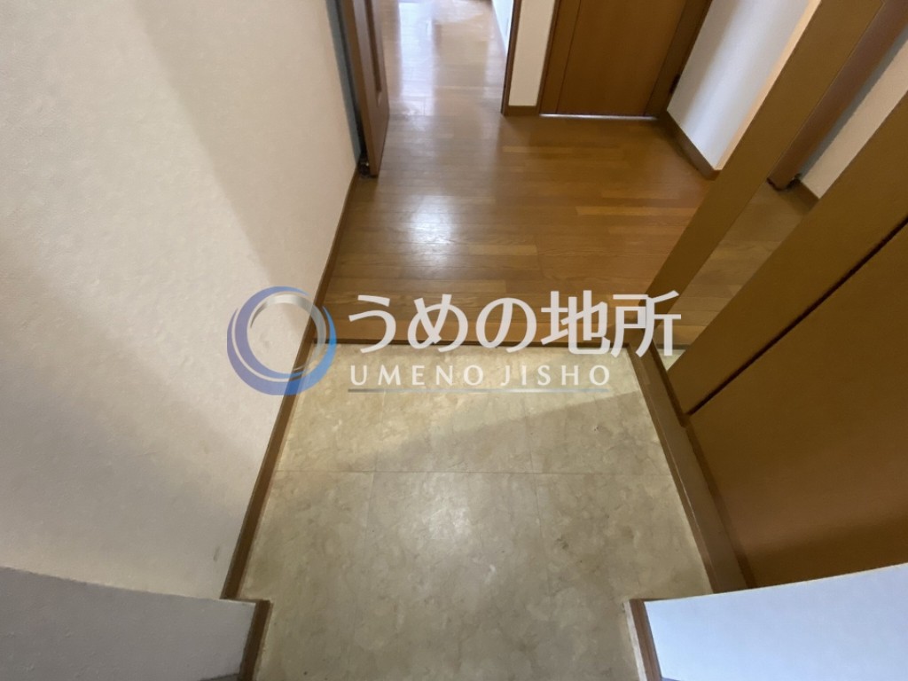 ＪＲ久大本線 久留米大学前駅 徒歩14分 4階建 築26年の玄関写真
