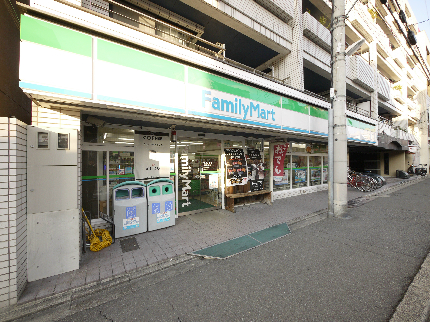 コンビニ　ファミリーマート 長者亀屋町店（コンビニ）まで232m
