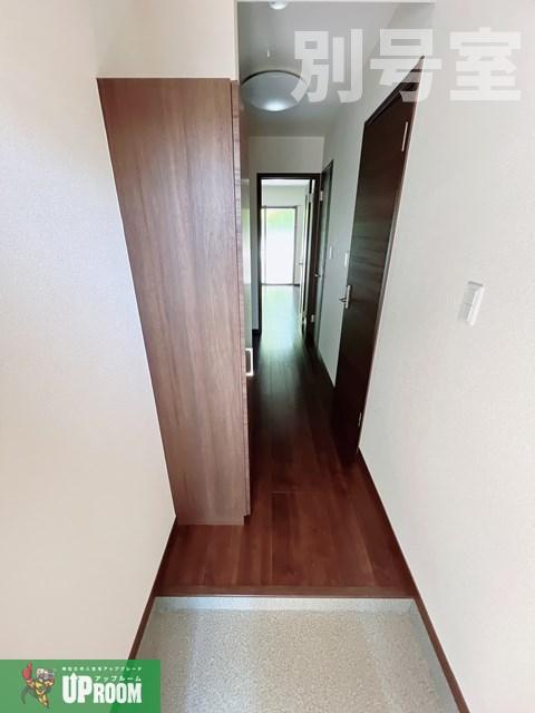 リーブル若宮IIの玄関写真