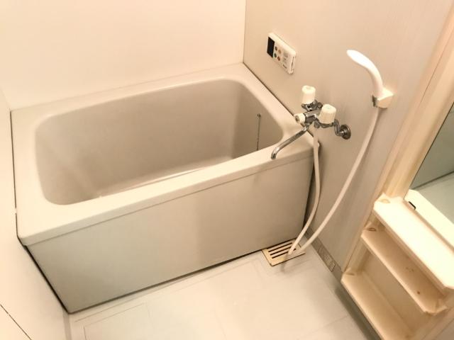 バス・シャワールーム　追い焚き機能付き（イメージ）