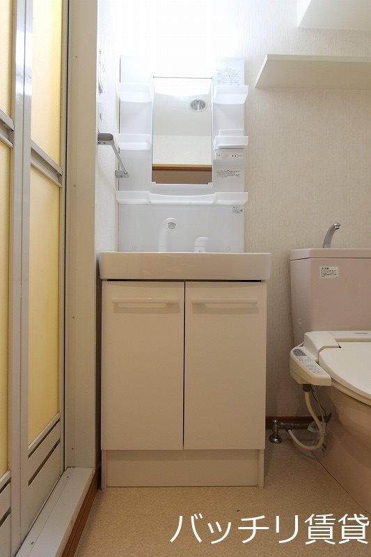 洗面設備　＊画像は別部屋の為イメージ、現状優先致します