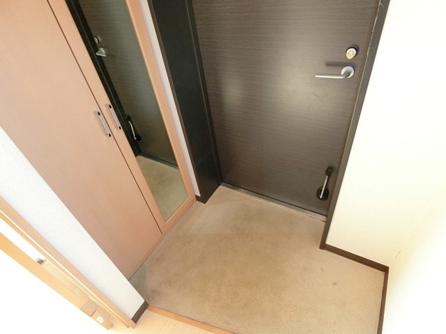グラスミア恵庭の玄関写真