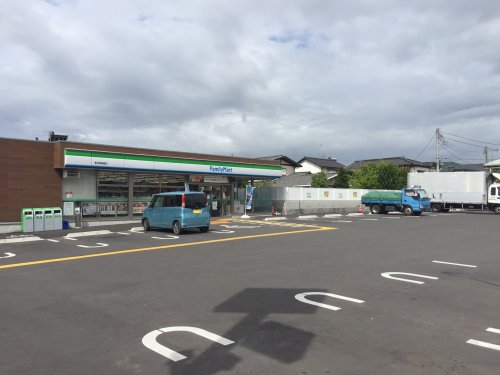 コンビニ　ファミリーマート春日部粕壁店（コンビニ）まで791m