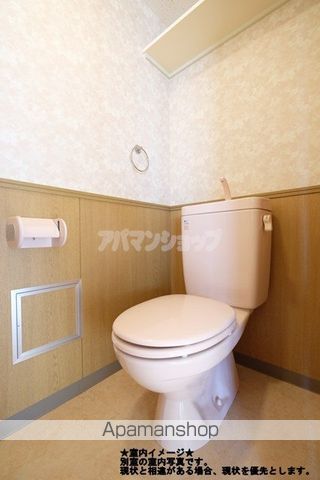 東武東上線 北坂戸駅 徒歩12分 3階建 築24年のトイレ写真