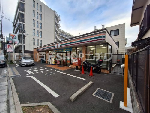コンビニ　セブンイレブン 東京医科大前店（コンビニ）まで224m