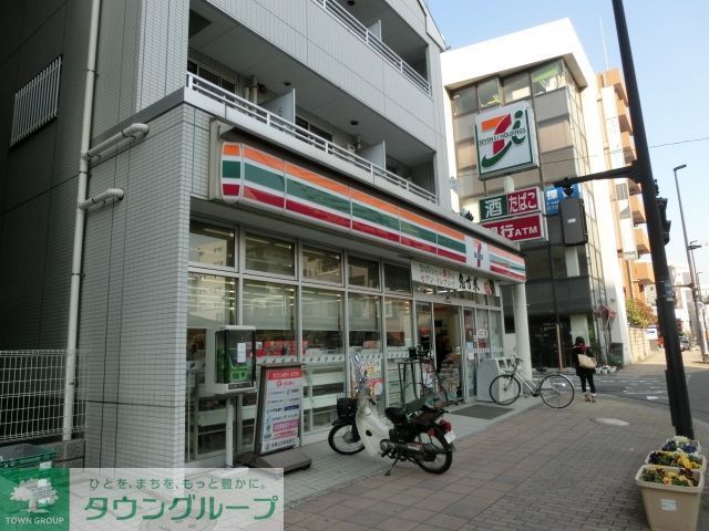 コンビニ　セブンイレブン（コンビニ）まで953m