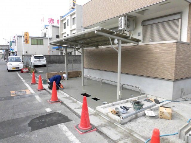 地下鉄中央線 高井田駅 徒歩4分 3階建 築10年の外観写真