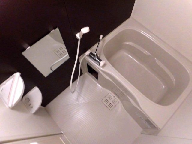 地下鉄中央線 高井田駅 徒歩4分 3階建 築10年の風呂写真