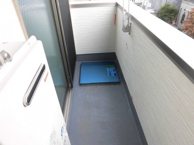 地下鉄中央線 高井田駅 徒歩4分 3階建 築10年の内装写真
