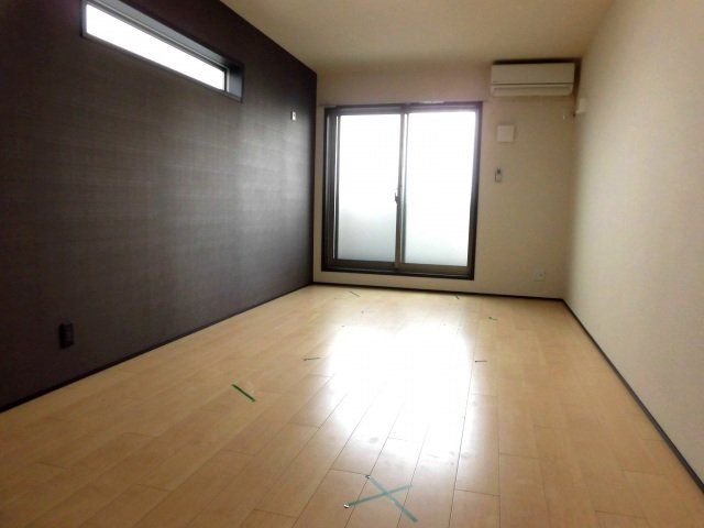 地下鉄中央線 高井田駅 徒歩4分 3階建 築10年の居間写真