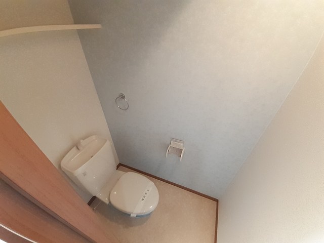 トイレ　清潔感のあるトイレです。