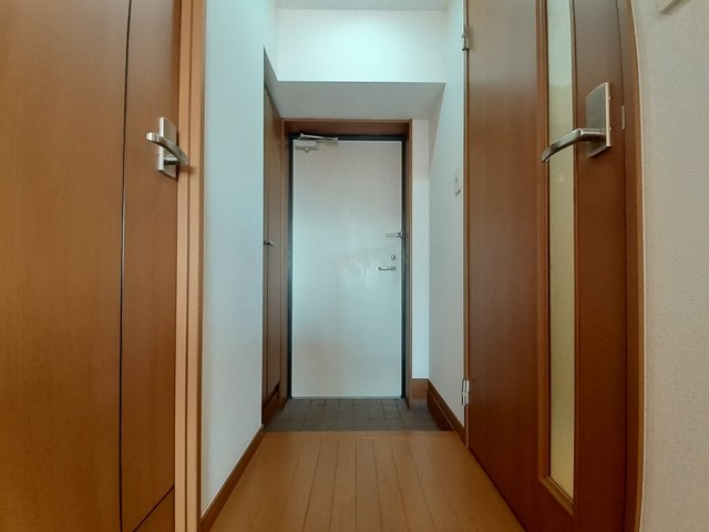玄関　下駄箱もしっかりついてます！