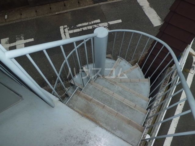 トライアングルの外観写真