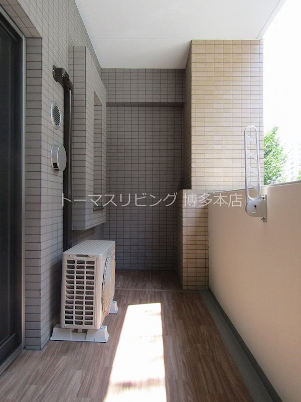 バルコニー　※別号室の参考写真です。