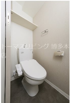 トイレ　※別号室の参考写真です。