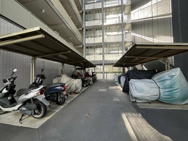 都営大江戸線 勝どき駅 徒歩10分 20階建 築18年の外観写真