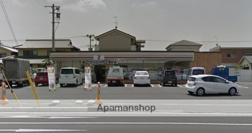 コンビニ　セブンイレブン（コンビニ）まで354m