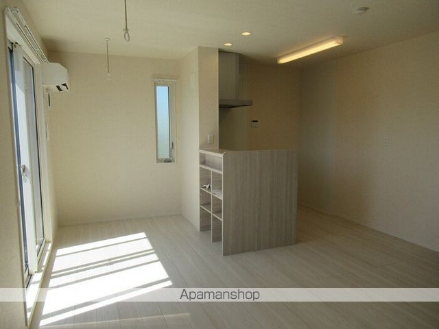 クレストIの居間写真