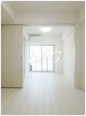居室・リビング　洋室のお部屋です。