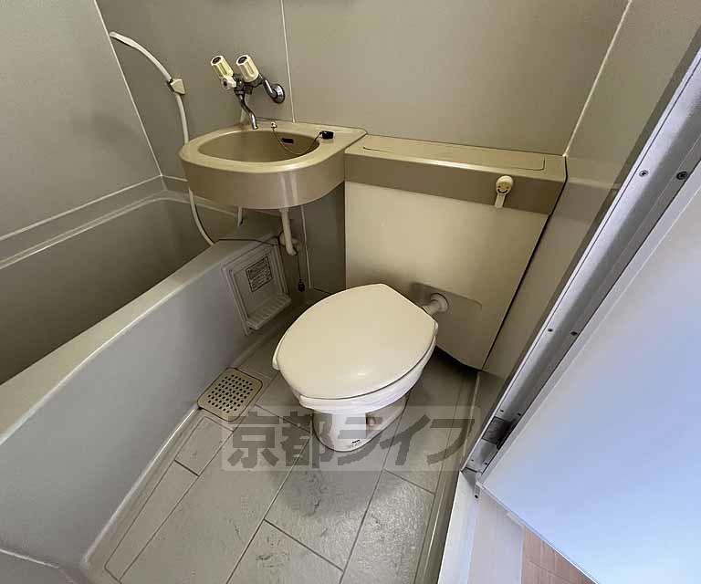 クオリエ桂川東のトイレ写真