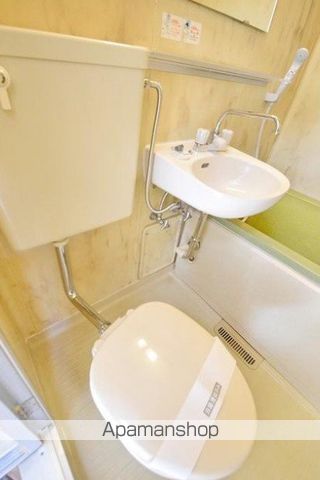 ＪＲ中央線 武蔵境駅 徒歩12分 2階建 築38年のトイレ写真