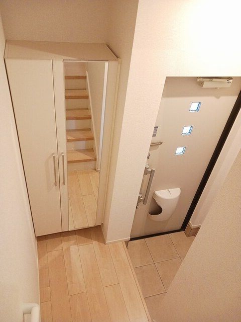 ラ プラシード 町田の玄関写真