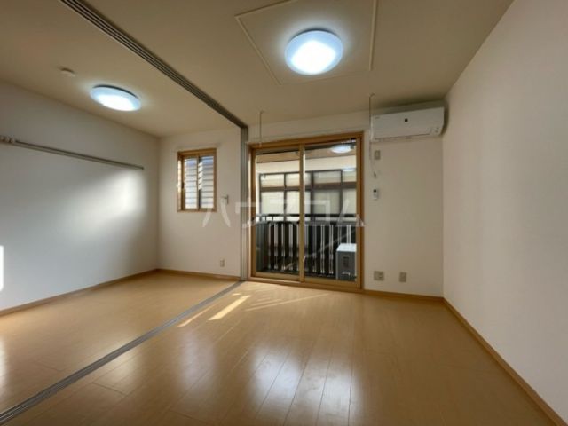 アフロディーテの居間写真