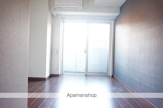 Rising Place 川崎二番館の居間写真