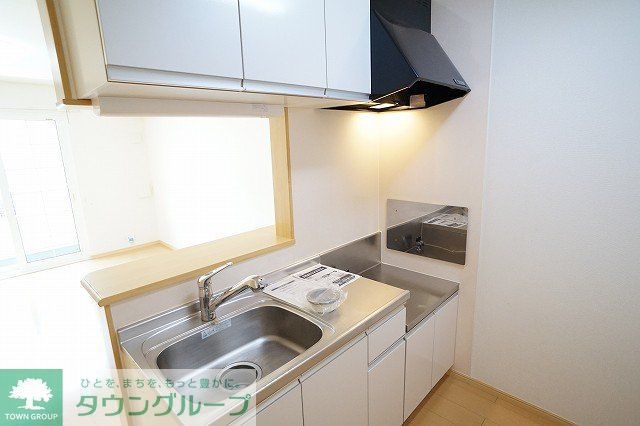 東武伊勢崎線 韮川駅 2階建 築17年のキッチン写真
