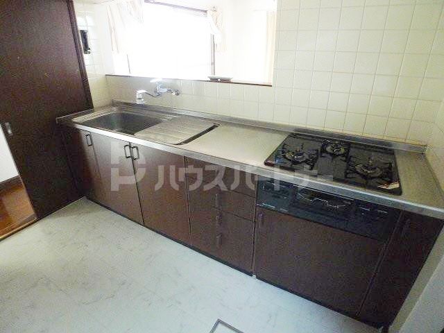 新松戸東3丁目貸家のキッチン写真