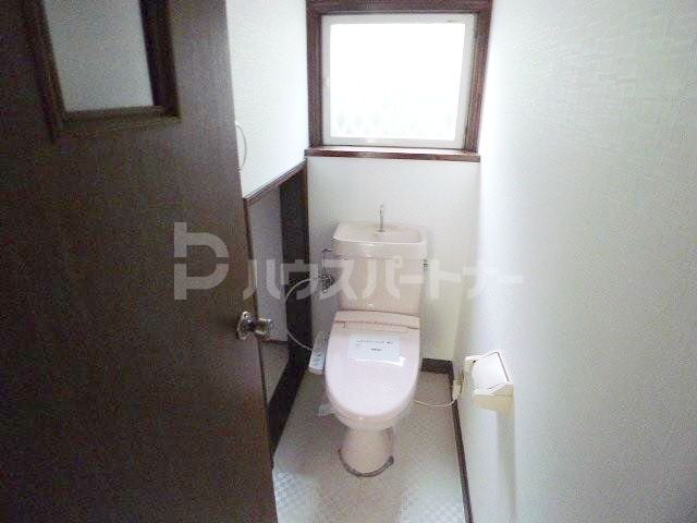 新松戸東3丁目貸家のトイレ写真