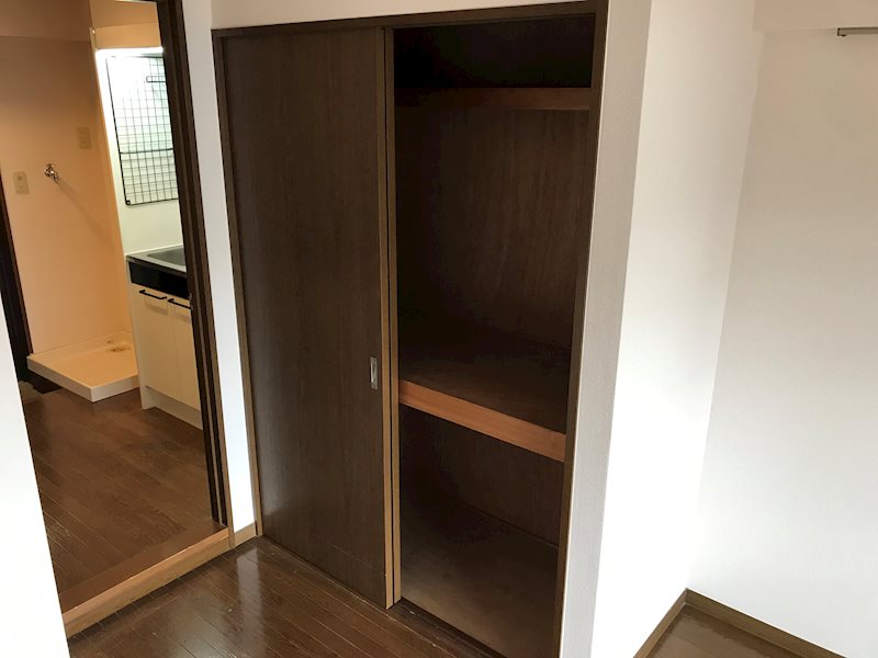 収納　同建物、他号室写真参照