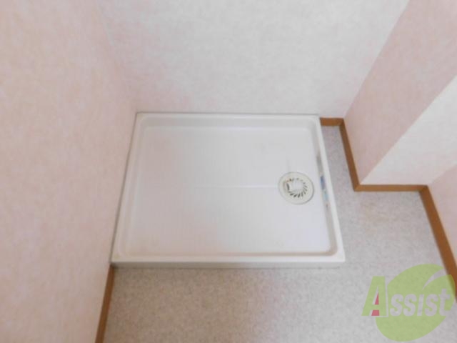 その他設備　室内に洗濯機が設置でき冬でもなく無いです
