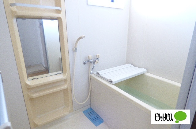 バス・シャワールーム　他のお部屋のお写真です