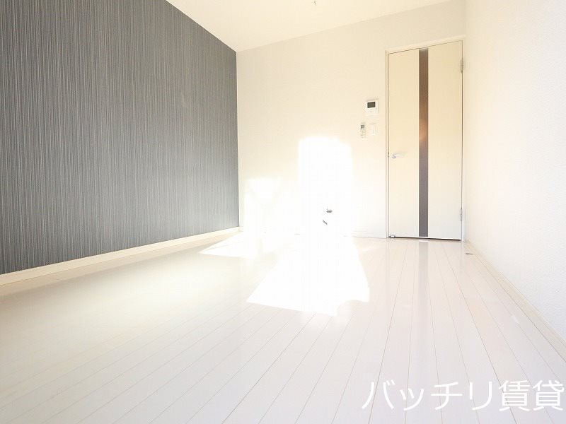 居室・リビング　同型タイプの為、現状を優先致します。