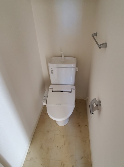 トイレ　別室参照（カラータイプが異なる場合があります）