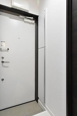 京王線 代田橋駅 徒歩2分 3階建 築6年の玄関写真