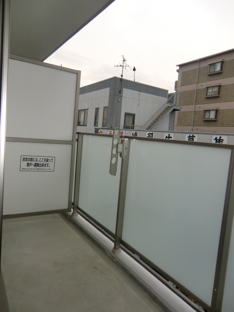 地下鉄谷町線 長原駅 徒歩6分 3階建 築22年の内装写真