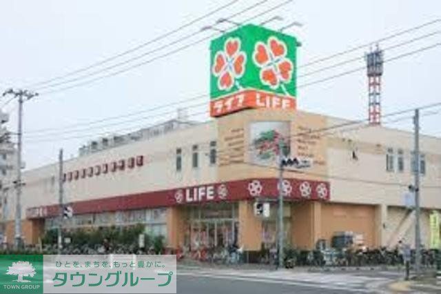 スーパー　ライフ六町駅前店（スーパー）まで848m