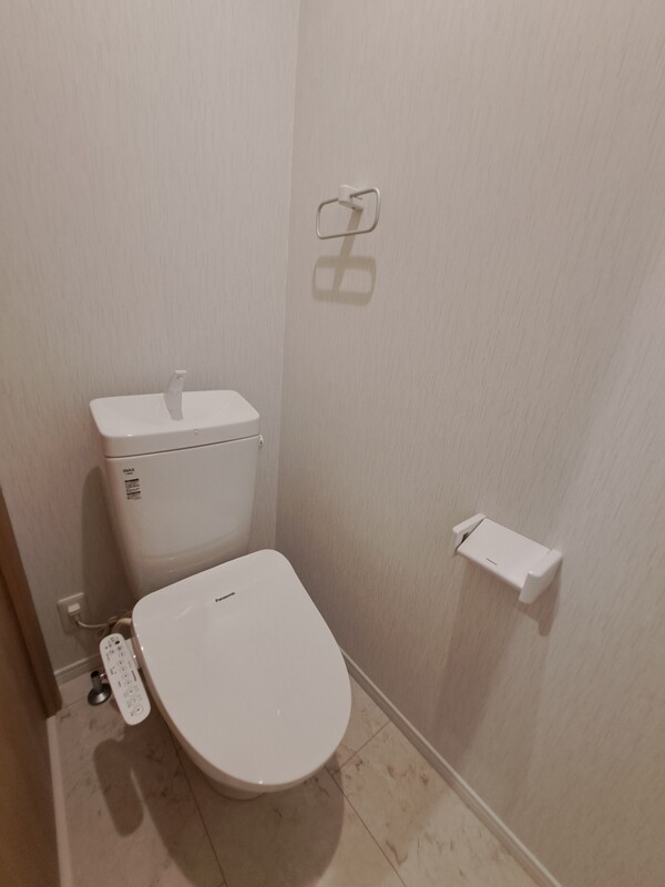 トイレ　同一仕様写真