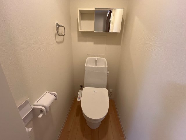 トイレ　シャワー付トイレ