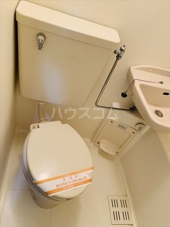 TCRE東十条のトイレ写真