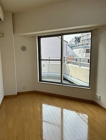 居室・リビング　※別部屋の参考写真です。