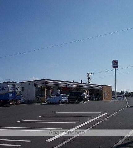 コンビニ　セブンイレブン村原４丁目店（コンビニ）まで700m