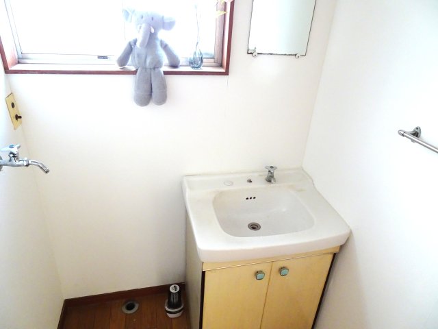 大野町戸建のトイレ写真