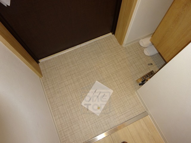 オーク南茨木の玄関写真