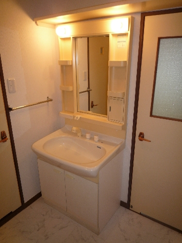 洗面設備　※同間取りの別部屋です
