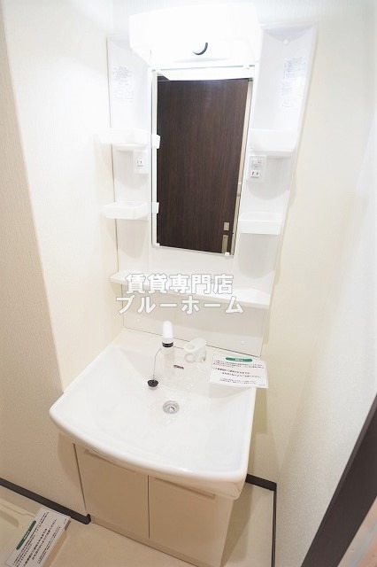 洗面設備　独立洗面台です！