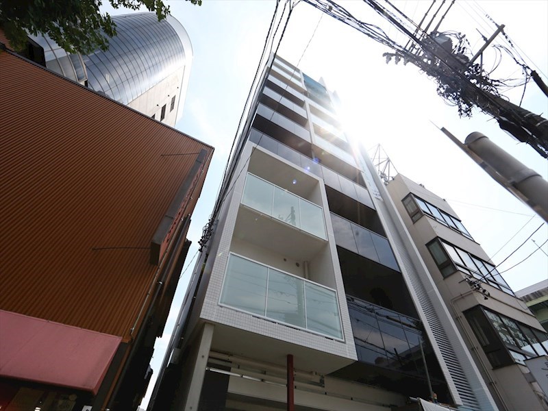 建物外観　外観　オートロック　防犯カメラ　外壁タイル張り