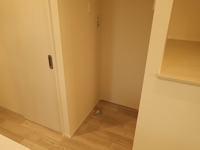 その他　洗濯機置き場